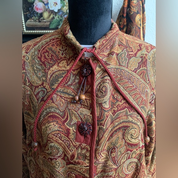 Vintage tapestry jacket with drawstring neckline and ornate wooden buttons - Picture 6 of 17